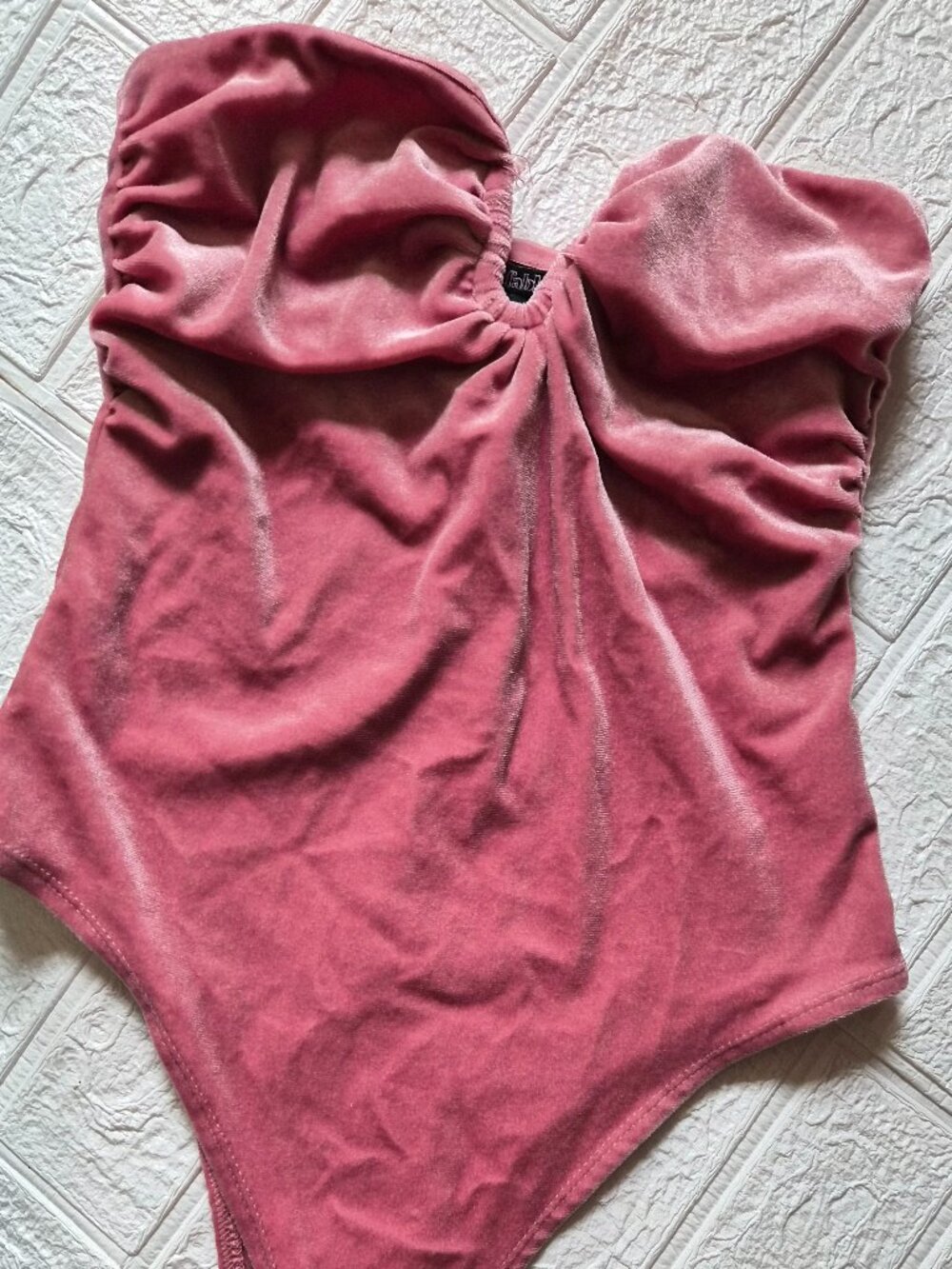 Wild Fable Velvet Bodysuit Womens XS Rose Pink Ruched Front Stretch Sleeveless